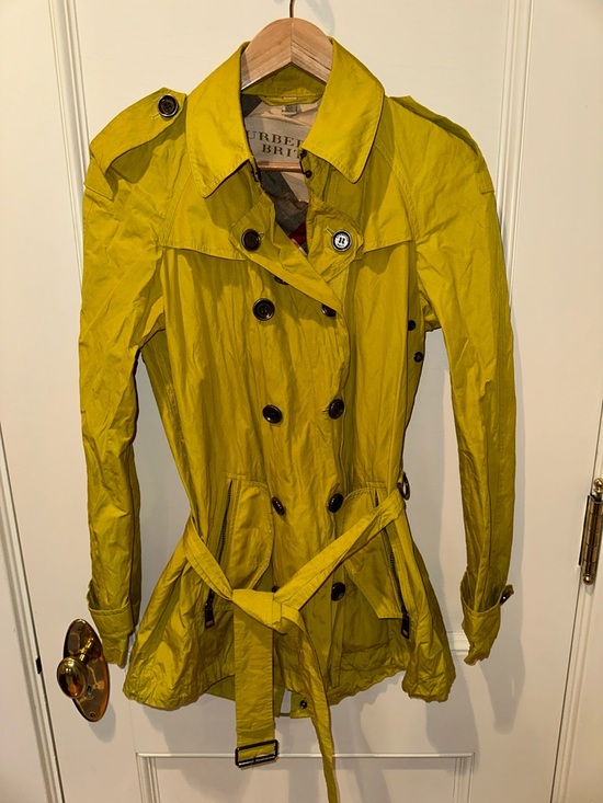 Burberry Jackets & Blazers - Burberry Brit Yellow/Green Double-Breasted Trench Coat with Belt Sz 10